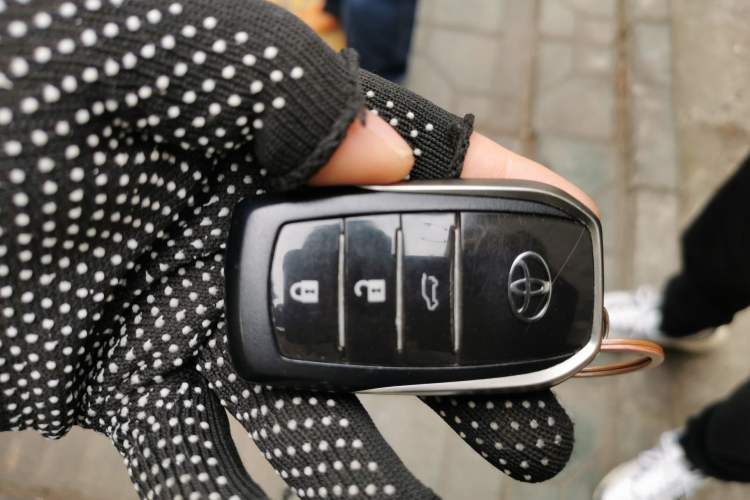 Used Toyota Prado 2016 2.7L Automatic Standard Edition
