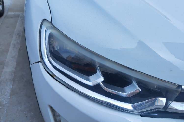 Used Citroen C3-XR 2015 1.6L Automatic Pioneer Model Right Front Headlight