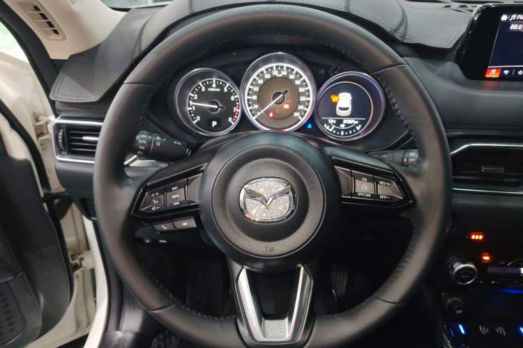 Used Mazda CX-5 2021 2.0L Automatic Two-Wheel Drive ZhiZun Version Steering Wheel