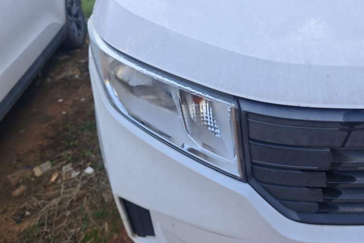 Used Wuling Hongguang PLUS 2020 1.5L Manual Standard Edition 5 Seats Right Front Headlight