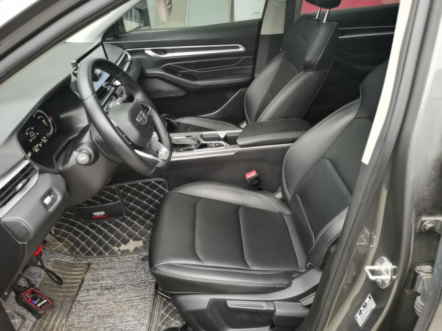 Geely Auto Emgrand 2025 4th Generation 1.5L CVT Luxury Version — снимка 17