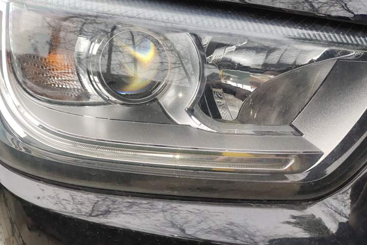 Used JAC Refine M4 2016 2.0L Manual Luxury Version
