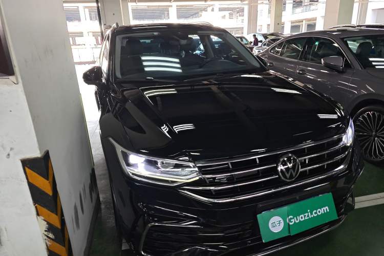 Used Volkswagen Tiguan L 2023 330TSI Automatic Two-Wheel Drive R-Line Enjoyment Edition
