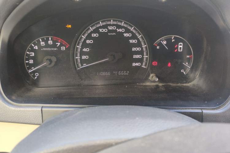 Used BYD M6 2013 2.0L Manual Comfort Edition