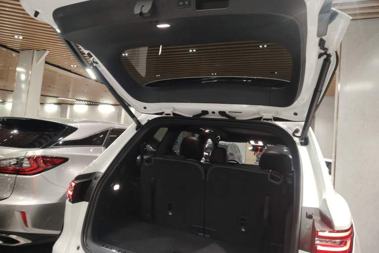 Used Li Auto ONE 2021 Extended-Range 6-Seater Version Trunk