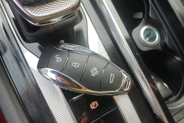 Used Hongqi H6 2024 2.0T ZhiMei Edition