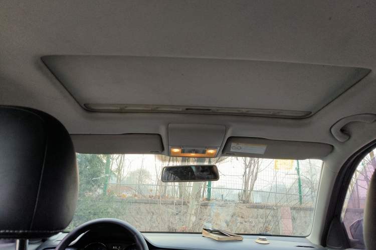 Used Volkswagen Lavida 2015 1.6L Automatic Comfort Edition
