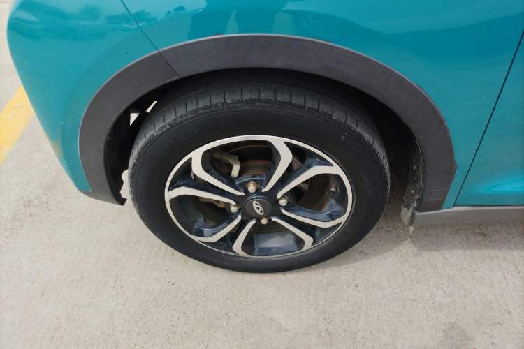 Used Chery QQ Little Ant 2021 150 000 Yuan "Ant Fan" Edition New Ant Cool Version Lithium-Ion Battery Left Front Wheel Hub