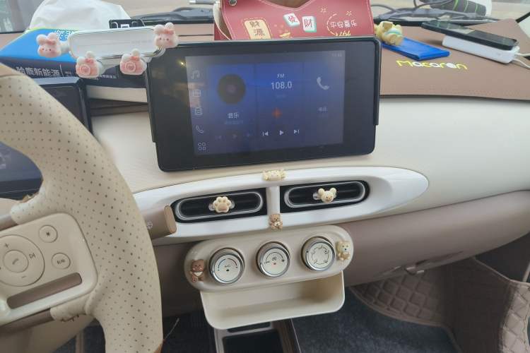 Used Wuling Hongguang MINIEV 2025 Four-Door Version Zhenxiang+ Edition Audio And AC Panel