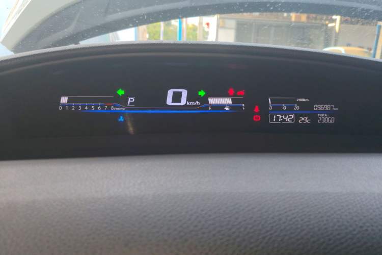 Used Honda Jade 2017 1.8L Automatic Classic Edition 5 seats
