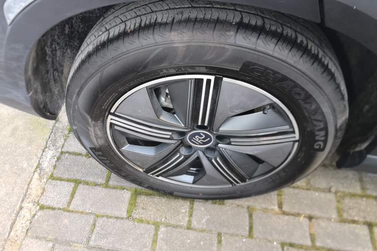 Used BYD Yuan UP 2024 401KM Beyond Edition Right Rear Wheel Hub