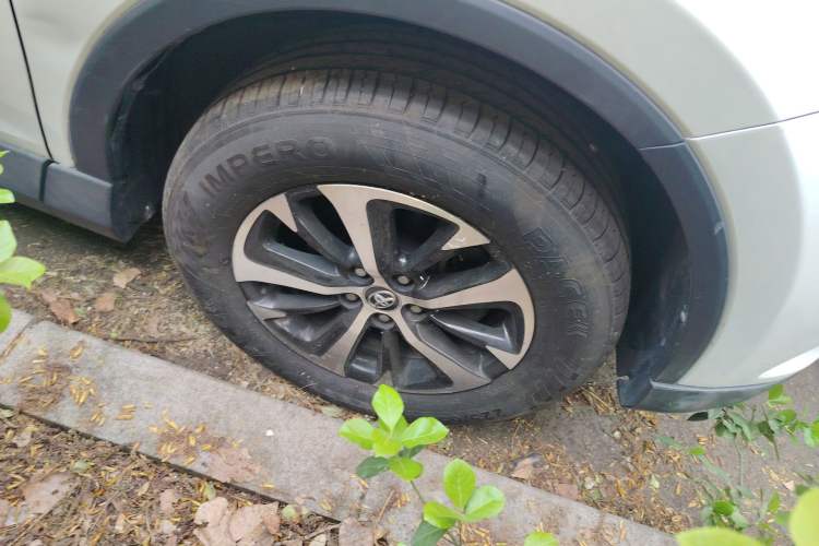 Used Toyota RAV4 2016 2.0L CVT Two-Wheel Drive Comfort Edition China V Standard
