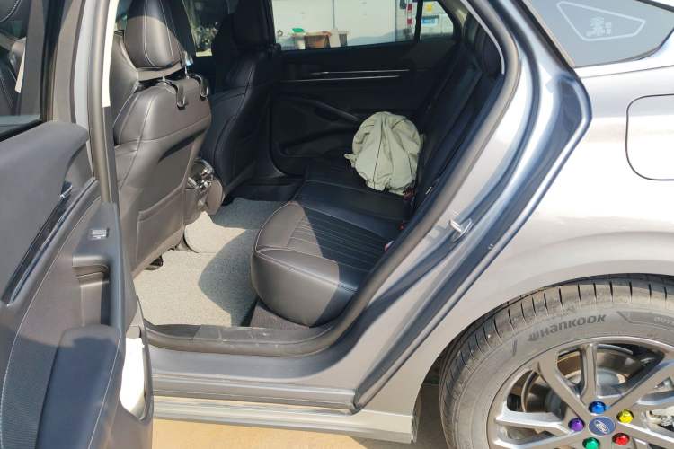 Used Ford Mondeo 2025 2.0T EcoBoost Luxury Version