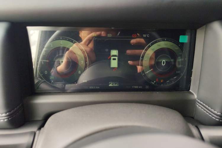 Used 212 T01 2024 2.0T Explorer Instrument Cluster