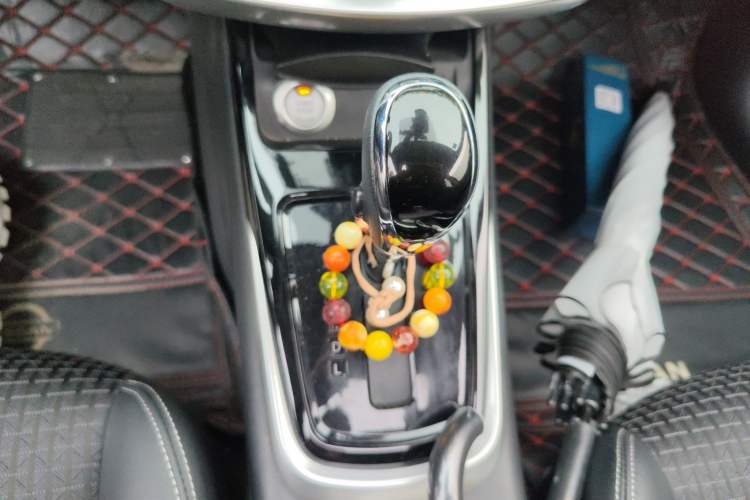 Used Nissan Tiida 2019 1.6L CVT Smart Drive Version China VI Standard Gear Lever