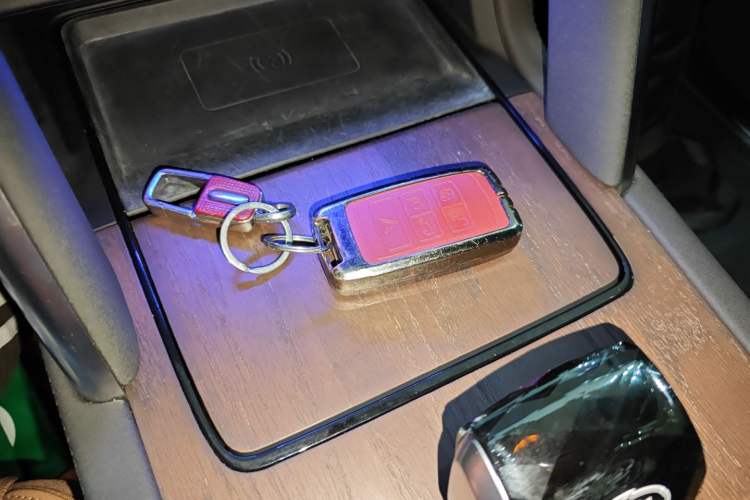 Used Land Rover Discovery Sport 2025 249 PS Performance Tech Edition Vehicle Key