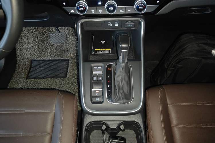 Used Honda CR-V 2023 240TURBO Two-Wheel Drive Deluxe Edition 7 Seats