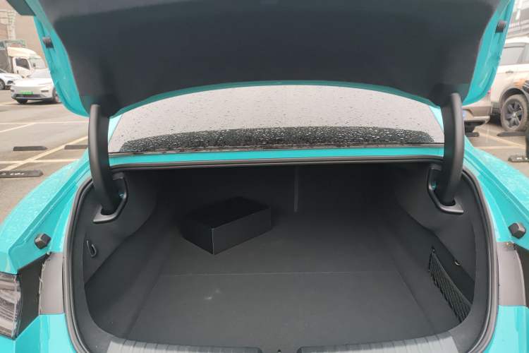 Used Xiaomi Auto SU7 2024 Rear-Drive Ultra-Long Range Advanced Pro-Level Intelligent Driving Version Trunk