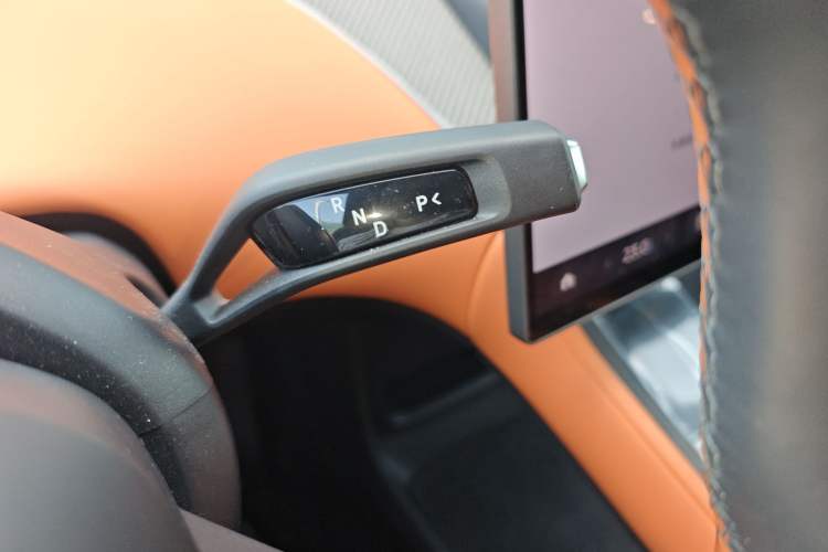 Used Xiaomi Auto YU7 2025 Ultra-Long Range High-Performance All-Wheel-Drive Max Edition
