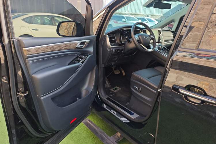 Used GAC Trumpchi M8 2023 Lingxiu Series 390T Prestige Edition