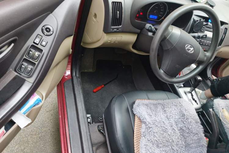 Used Hyundai Celesta 2011 1.6L Automatic Comfort Edition Driver Seat