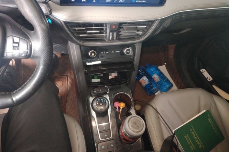 Used Ford Escape 2020 EcoBoost 245 Two-Wheel-Drive Comfort Edition Gear Lever