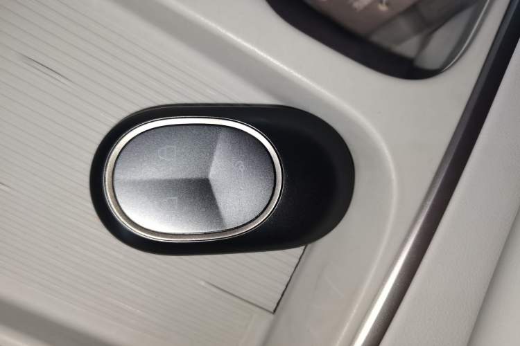 Used Nio ES6 2024 75 kWh
