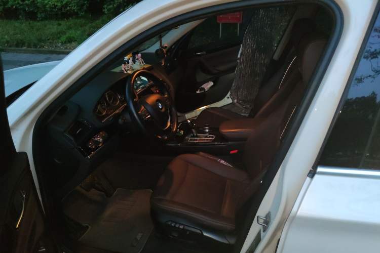 Used BMW X3 2014 xDrive20i X Design Package Left Front Seat