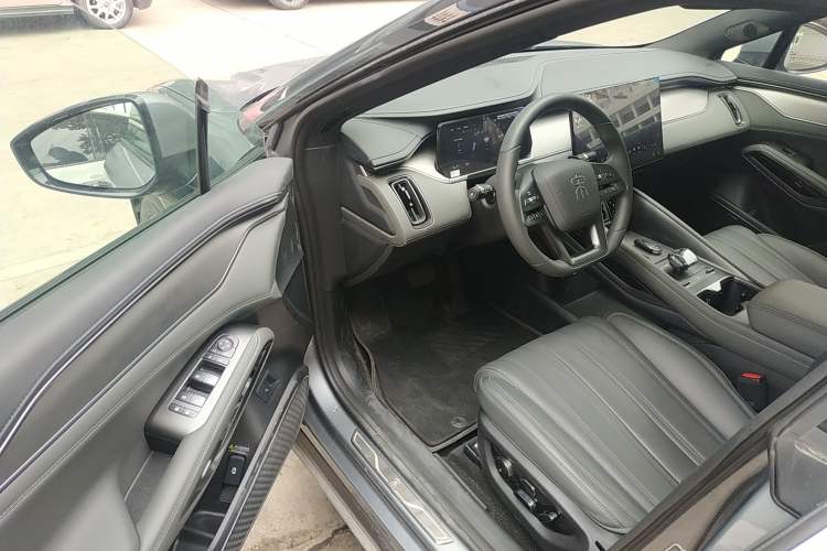 Used BYD Song L EV 2025 Intelligent Driving Version 662 km LiDAR Excellence Edition