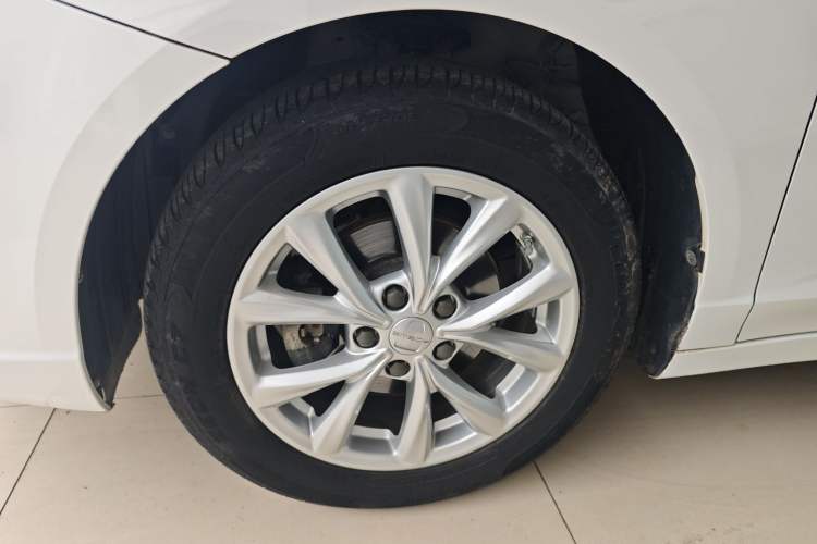 Used Roewe i5 2020 1.5L Manual 4G Connect Luxury Edition
