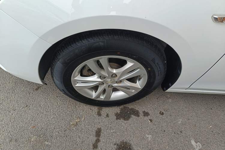 Used Chevrolet Cavalier 2016 1.5L Automatic Xinyue Edition Left Front Wheel Hub