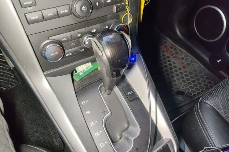 Used Chevrolet Captiva 2014 2.4L 4x4 Flagship Edition 7 Seats
