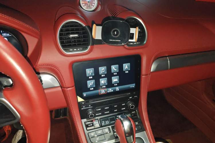 Used Porsche 718 2022 Boxster 2.0T Audio And AC Panel