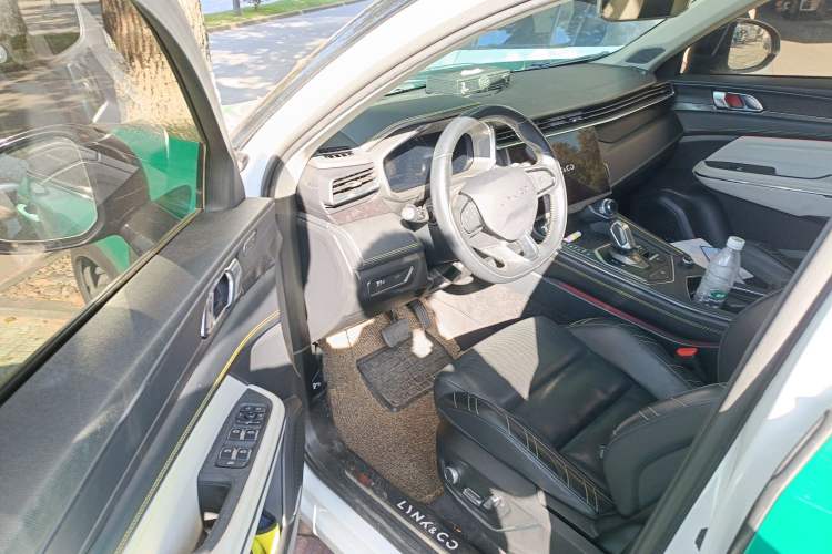 Used Lynk & Co 05 2020 2.0TD Two-Wheel Drive Shine Halo