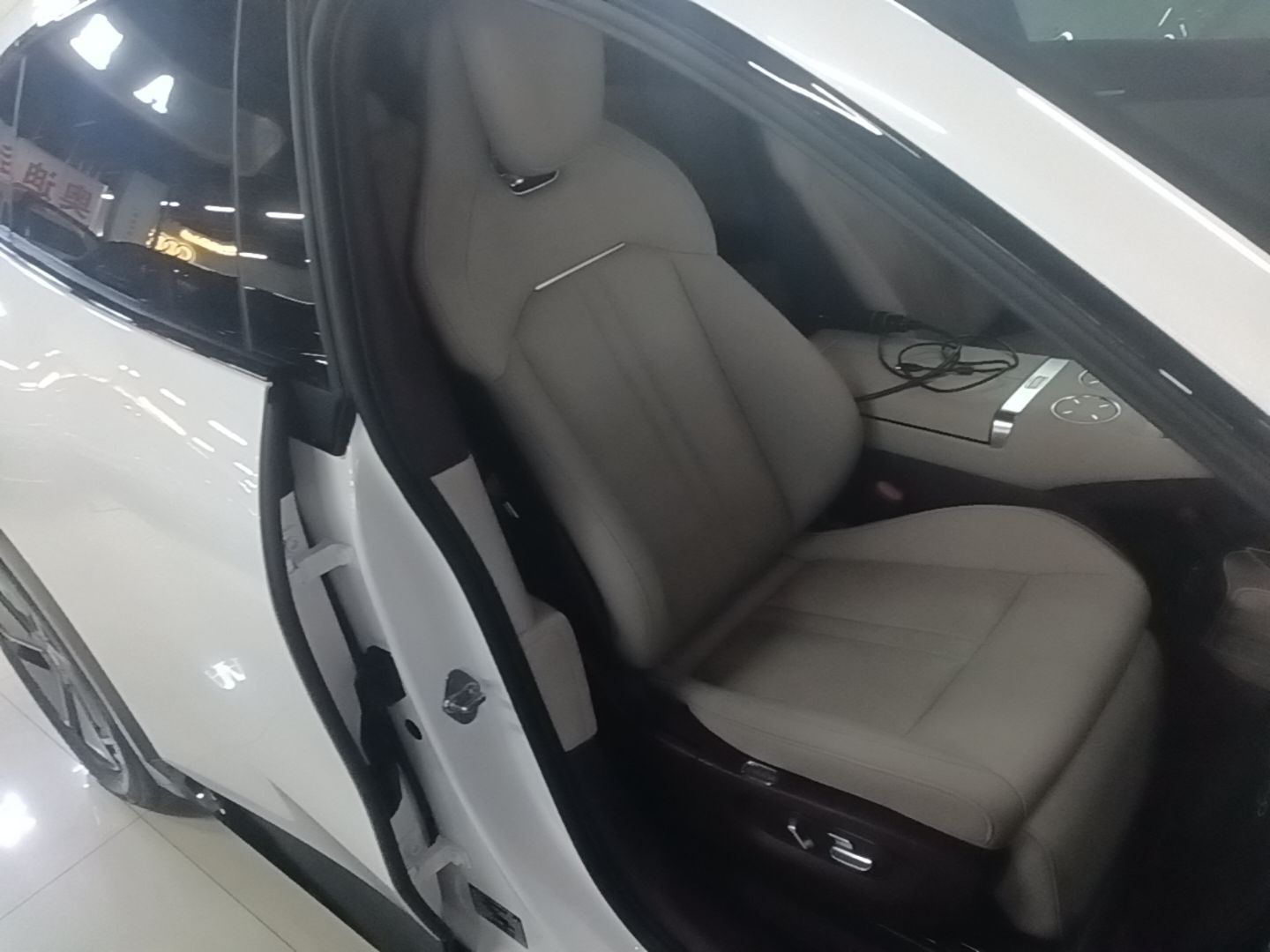 Xiaomi Auto YU7 2025 Ultra-Long Range Rear-Wheel Drive Version — снимка 19