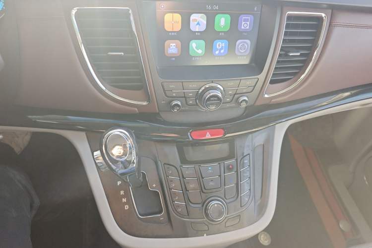 Used JAC Refine M5 2016 2.0T Gasoline Automatic Business Edition