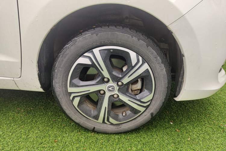 Used CHANGAN OSHAN Benni E-Star 2020 Heartbeat Edition NMC Lithium Right Front Wheel Hub