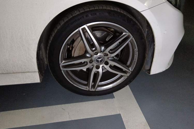 Used Mercedes-Benz E-Class 2019 E 200 4MATIC Coupe
