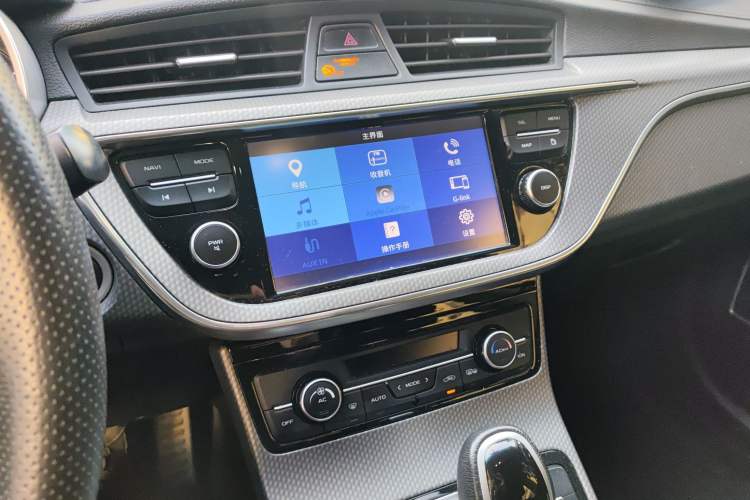 Used Geely Auto Emgrand GS 2018 Sport Edition 1.8L Automatic LingShang Model Audio And AC Panel