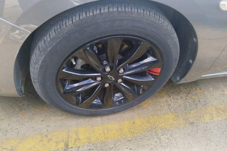 Used Chevrolet Monza 2020 Light Hybrid Redline 320T Dual-Clutch Thrilling Edition