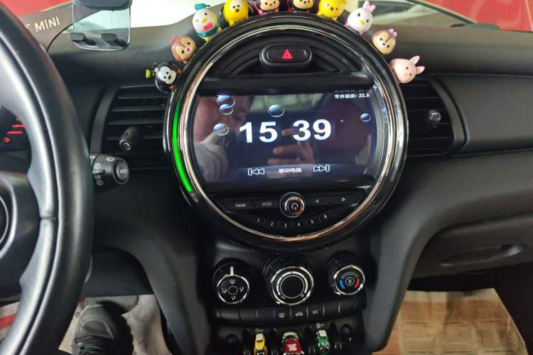 Used MINI 2016 1.2T ONE Pioneer Edition Audio And AC Panel