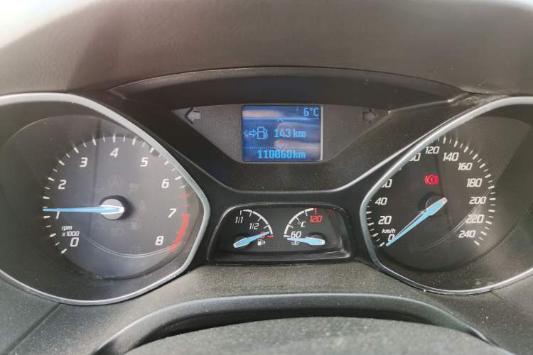 Used Ford Focus 2012 Sedan 1.6L Manual Fashion Edition
