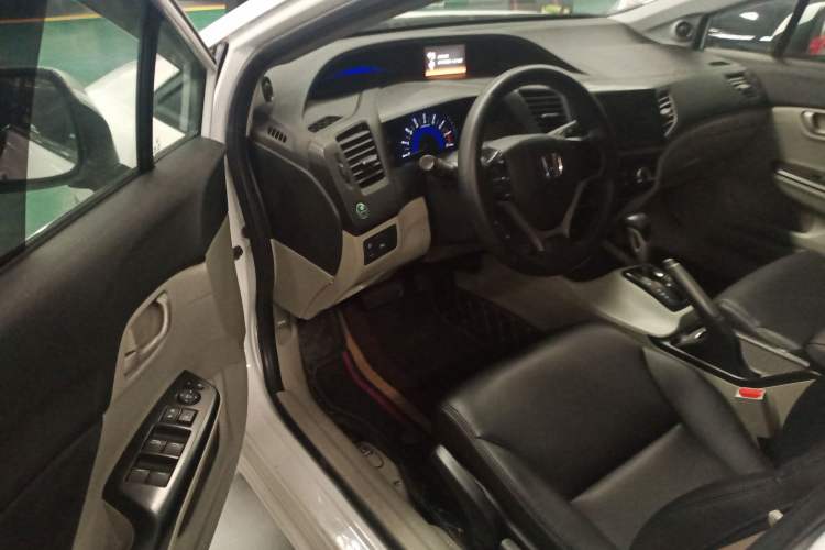 Used Honda Civic 2014 1.8L automatic comfort version