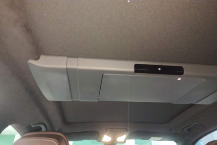 Used BMW X5 2022 Restyled xDrive 40Li M Sport Package Headliner