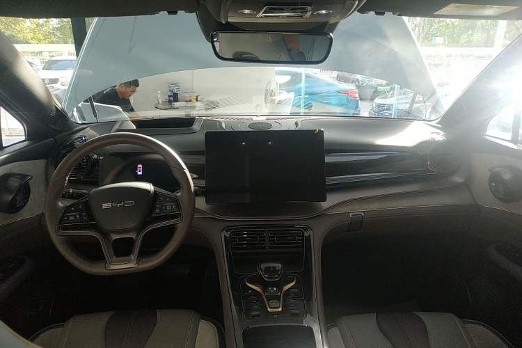 Used BYD Frigate 07 2023 DM-i 100KM Flagship Model