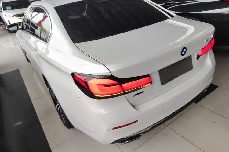Used BMW 5 Series 2022 Second Facelift 530Li Leading Edition Luxury Package
