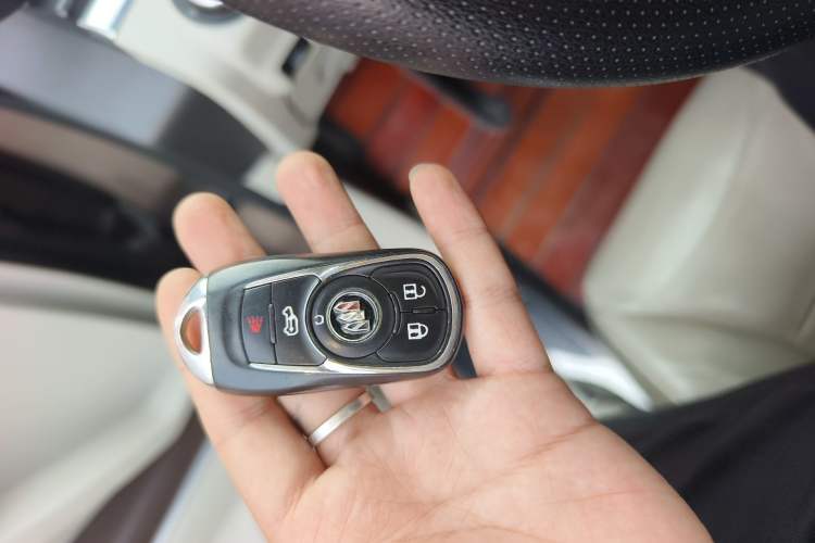 Used Buick GL8 2020 Land Business Class 652T Luxury Model
