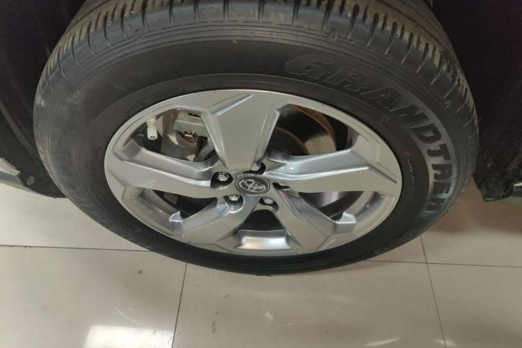 Used Toyota RAV4 2022 Dual-Engine 2.5L E-CVT Two-Wheel Drive Elite Edition