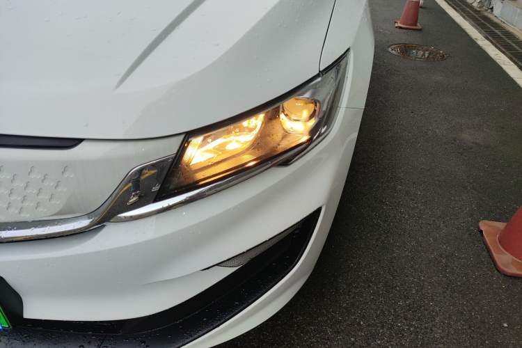 Used Livan Maple 80v L 2024 515 km Range 7 Seats