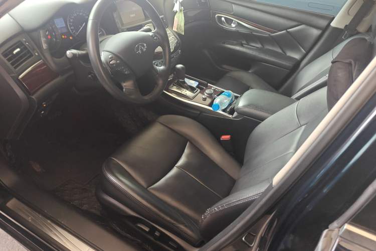 Used Infiniti Q70 2015 Q70L 2.5L Enjoyment Edition
